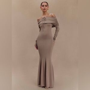 MESHKI GEORGIANA OFF SHOULDER KNIT MAXI DRESS - STONE (BEIGE)